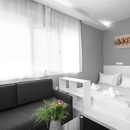 Daire Denizen Boutique Apartments, Nilie Hospitality Mgmt